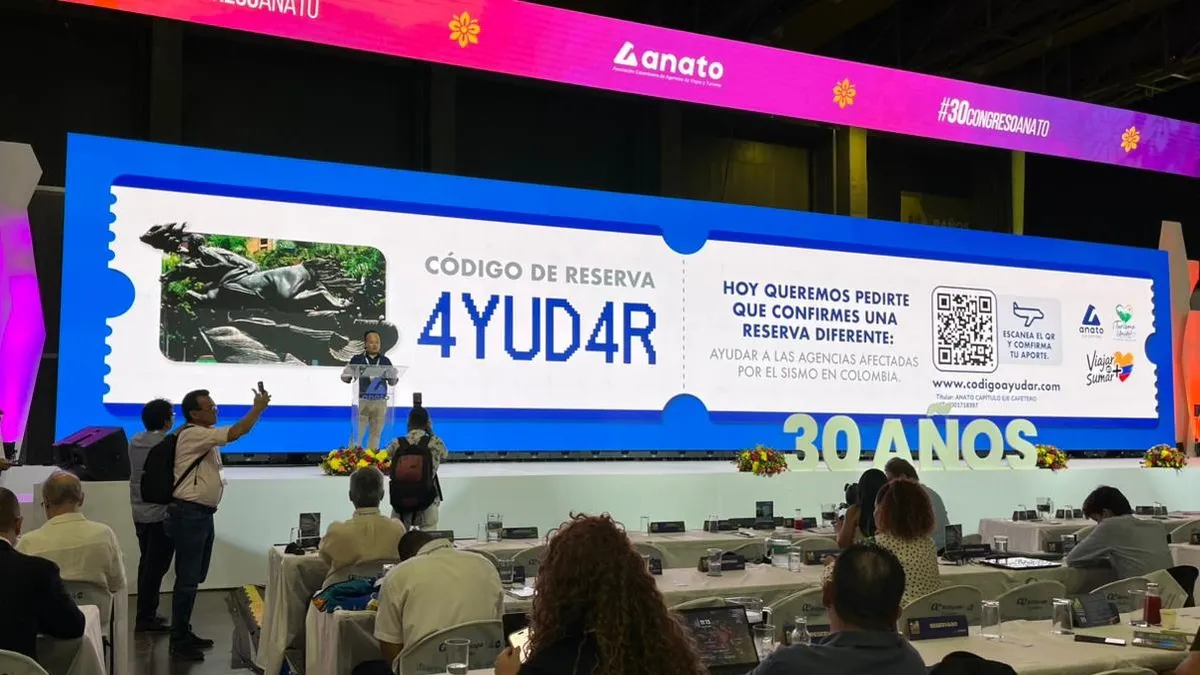 Presentación de la campaña Código de Reserva 4YUD4R durante el Congreso Nacional de ANATO 2026